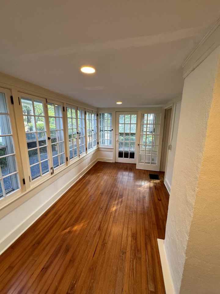 115 E Vermont Ave #NA - Photo 3 of 38