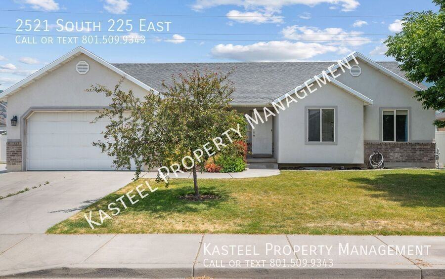 2521 Goodnight Dr - Photo 2 of 34