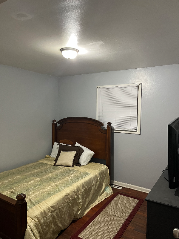 9 Huron Dr #C - Photo 4 of 6