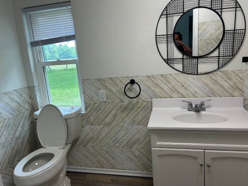 1711 Grant St - Photo 3 of 20