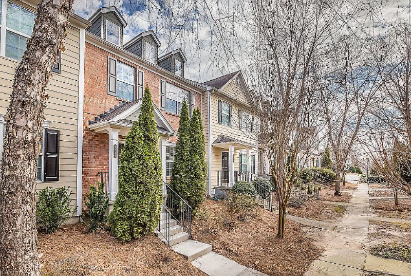 1311 Rocking Chair Ct - Photo 2 of 17