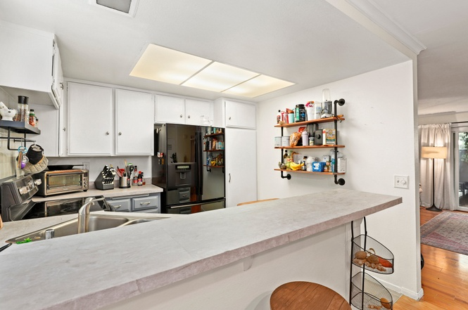 6544 College Grove Dr #71 - Photo 3 of 8