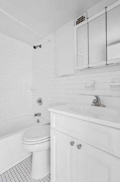 77 Fulton Street - Photo 5 of 5