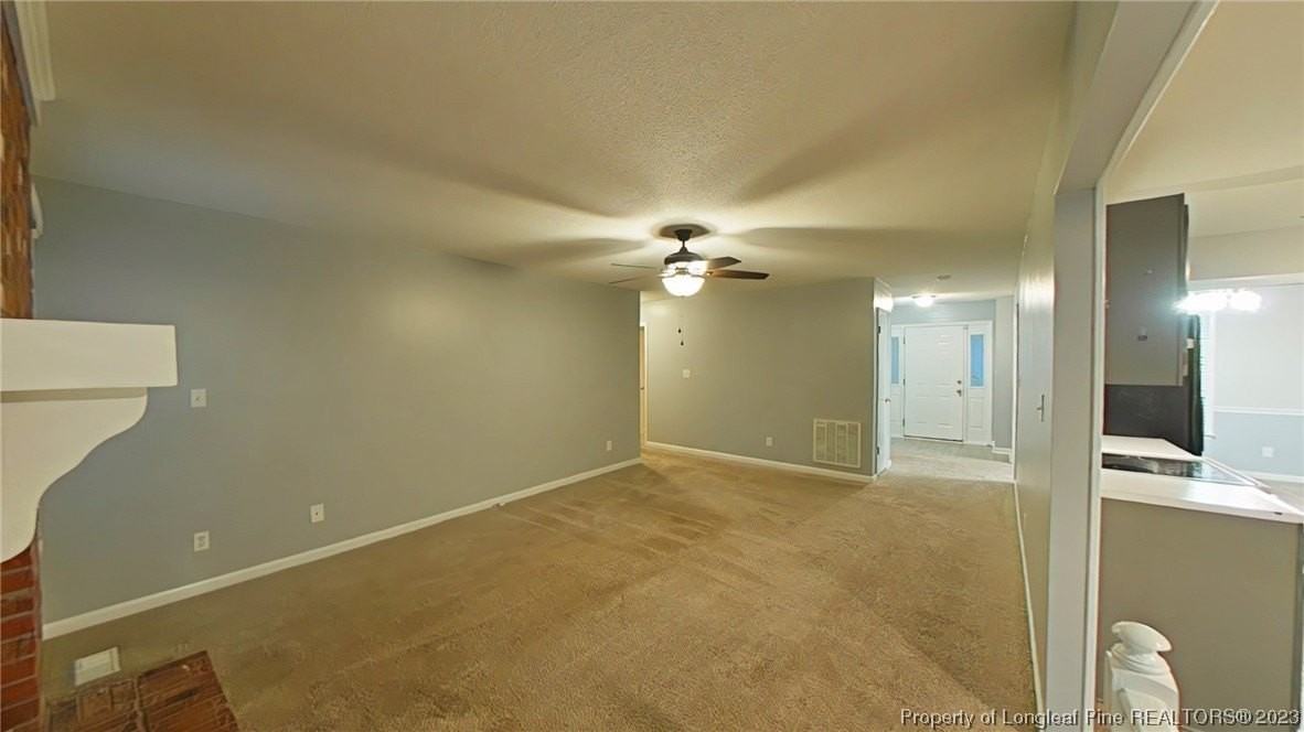 1157 Christina St - Photo 5 of 30