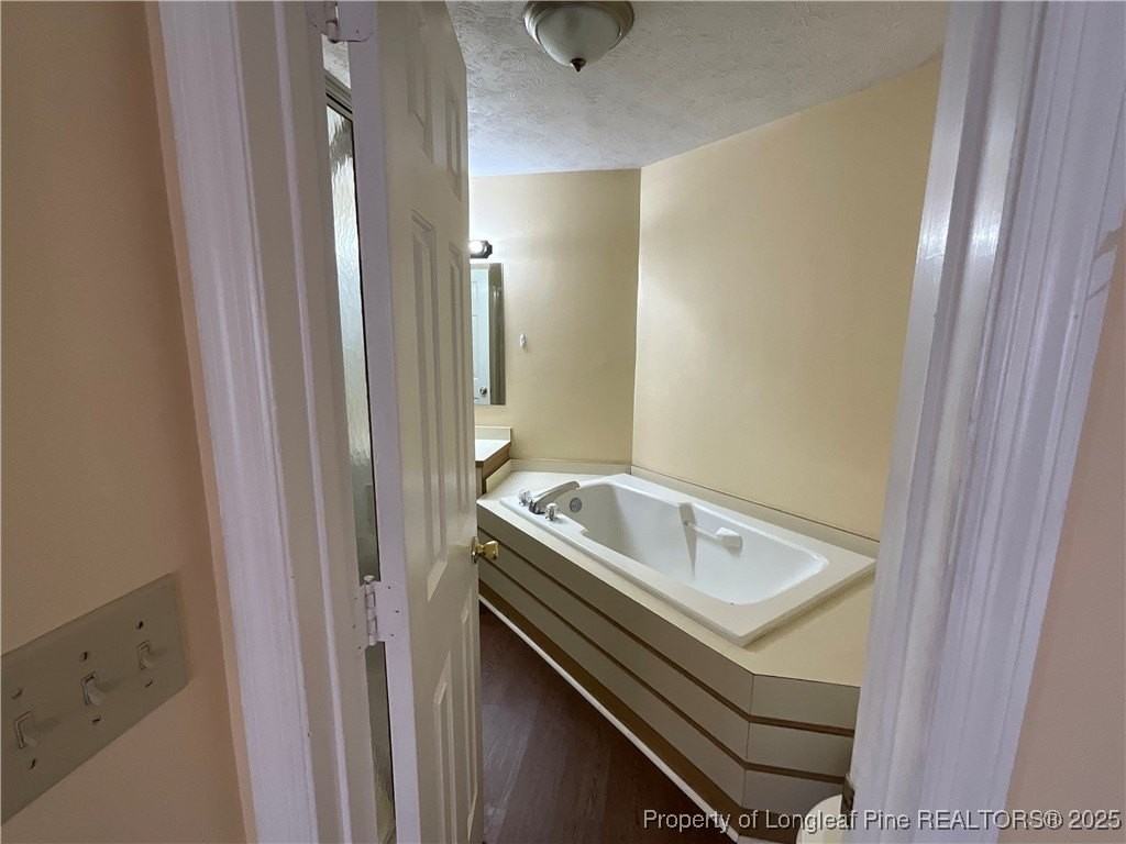 979 Stewarts Creek Dr Apt 8 #8 - Photo 7 of 19