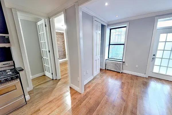 325 East 5th Street - Photo 3 of 10