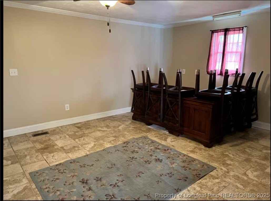 4807 S Main St - Photo 4 of 7