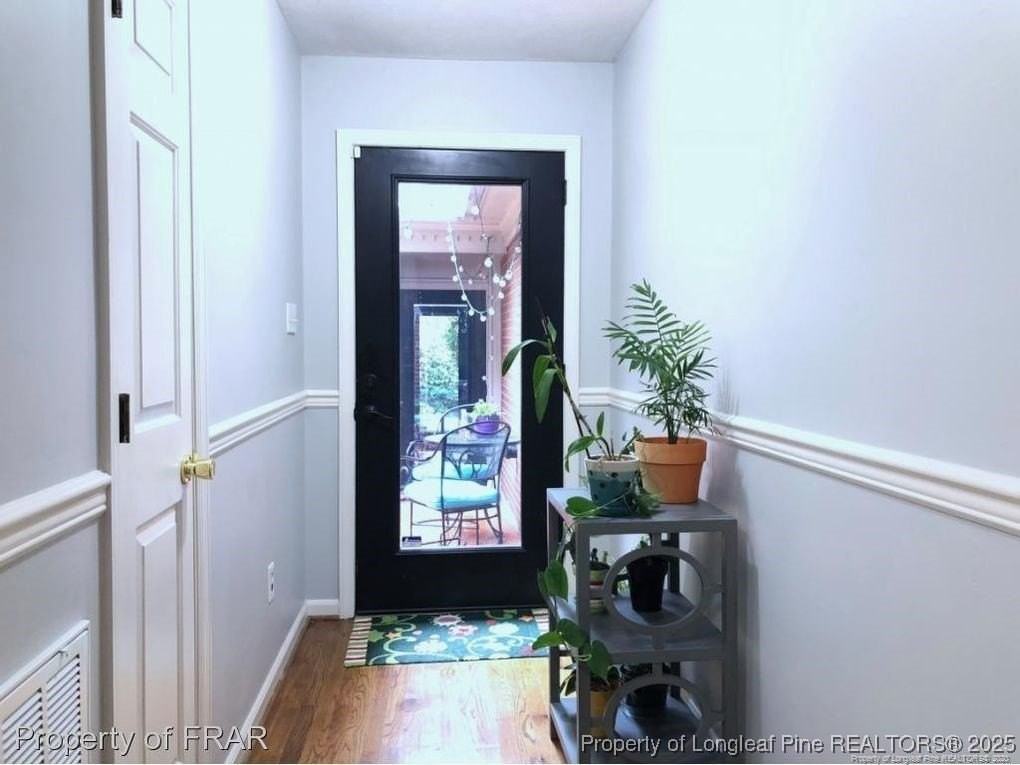 2616 Westchester Dr - Photo 4 of 28