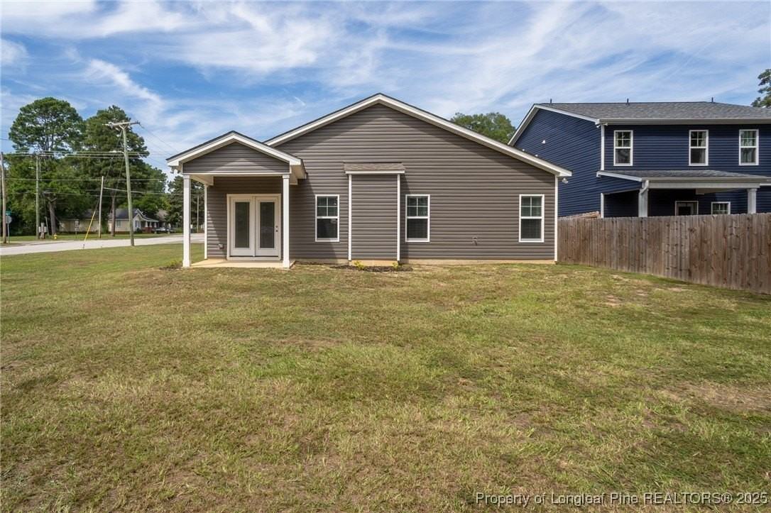 1213 Branson St - Photo 6 of 39