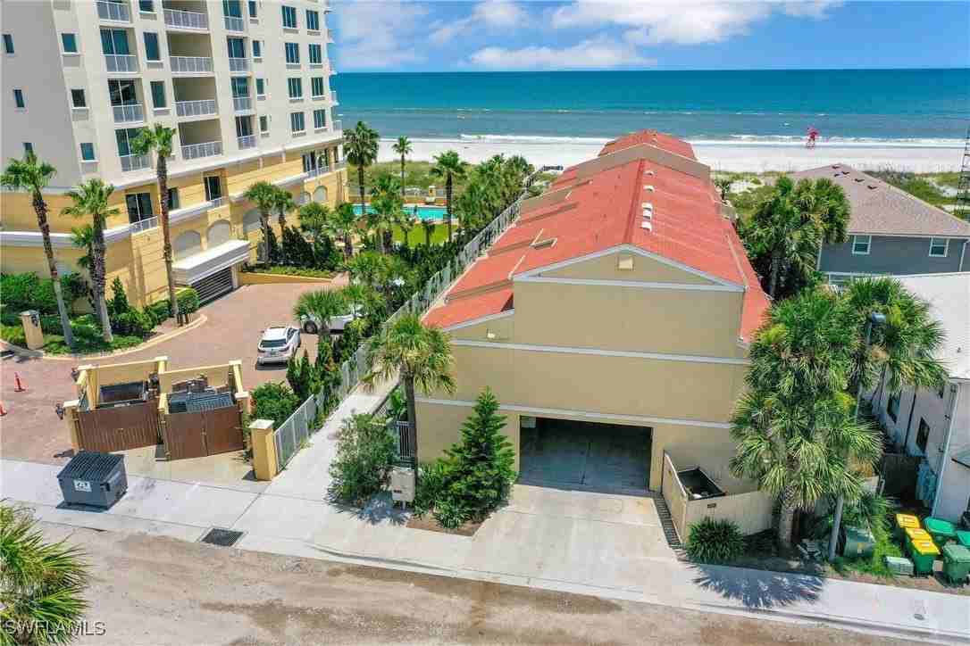 1107 1st St S Apt H #H - Photo 2 of 43