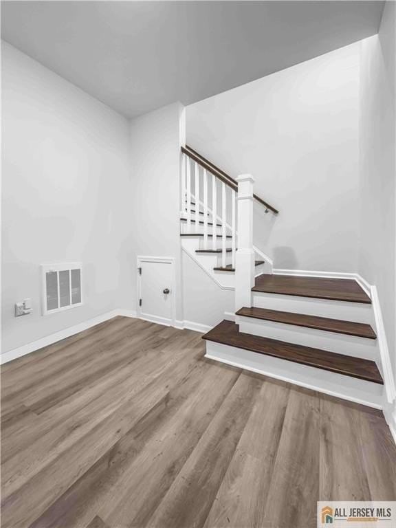 204 Honeysuckle Ln - Photo 3 of 17