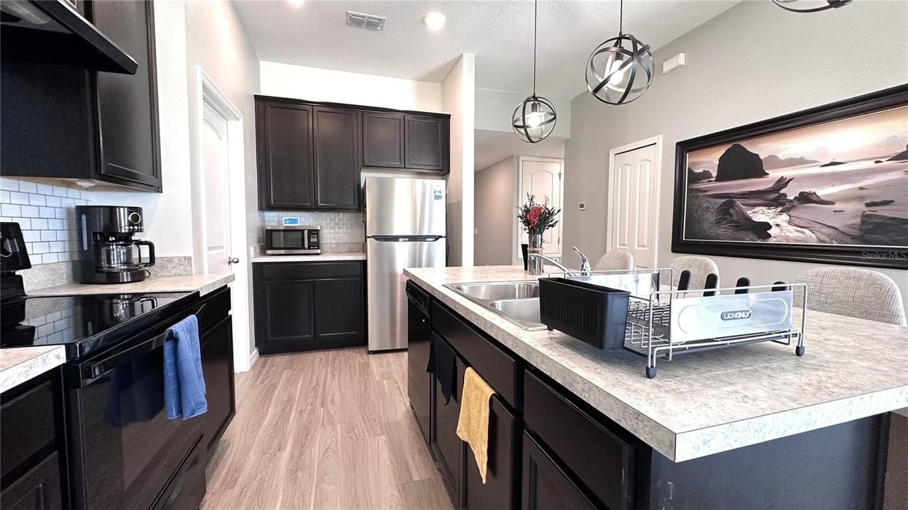 421 Pinecrest Loop - Photo 6 of 18