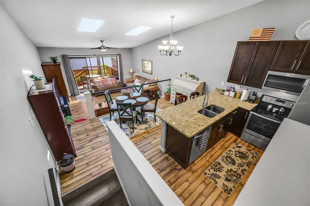 6264 92nd Pl N #3104 - Photo 5 of 34