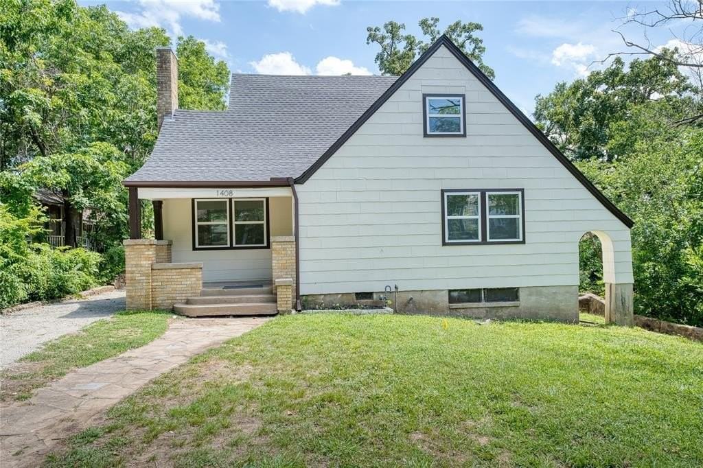 1408 W Main St - Photo 2 of 33