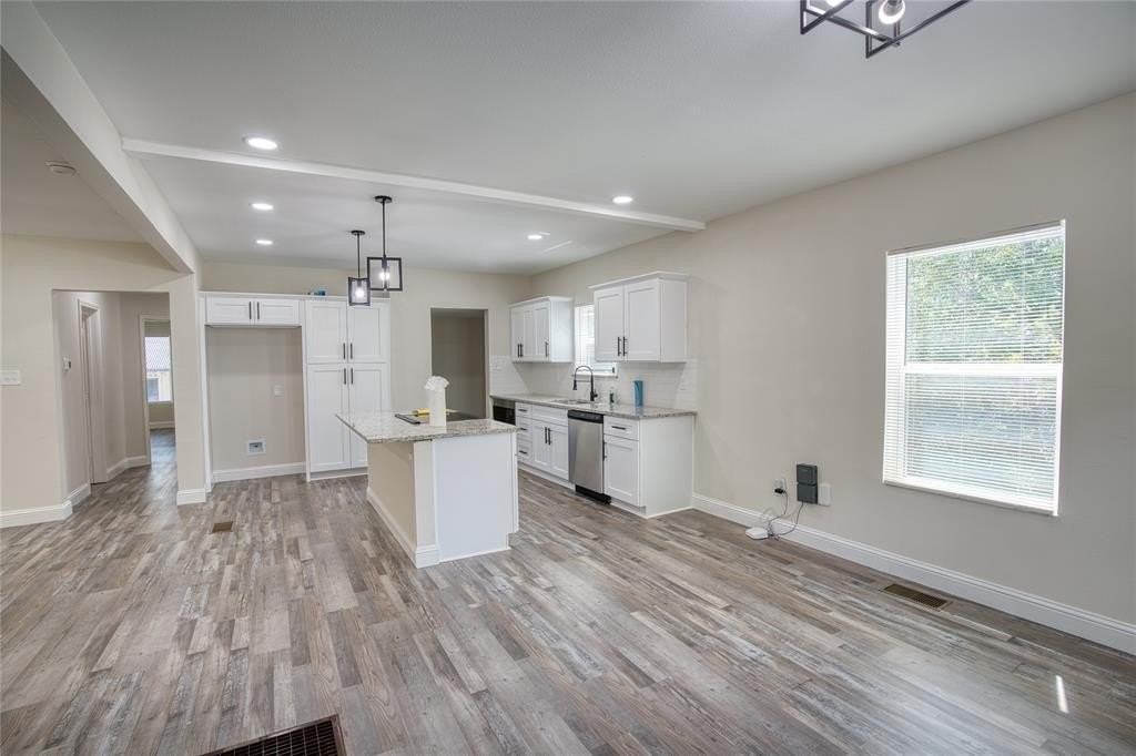 1408 W Main St - Photo 6 of 33