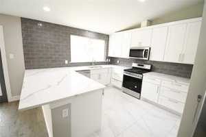 featured image of 1114 W Northgate Dr