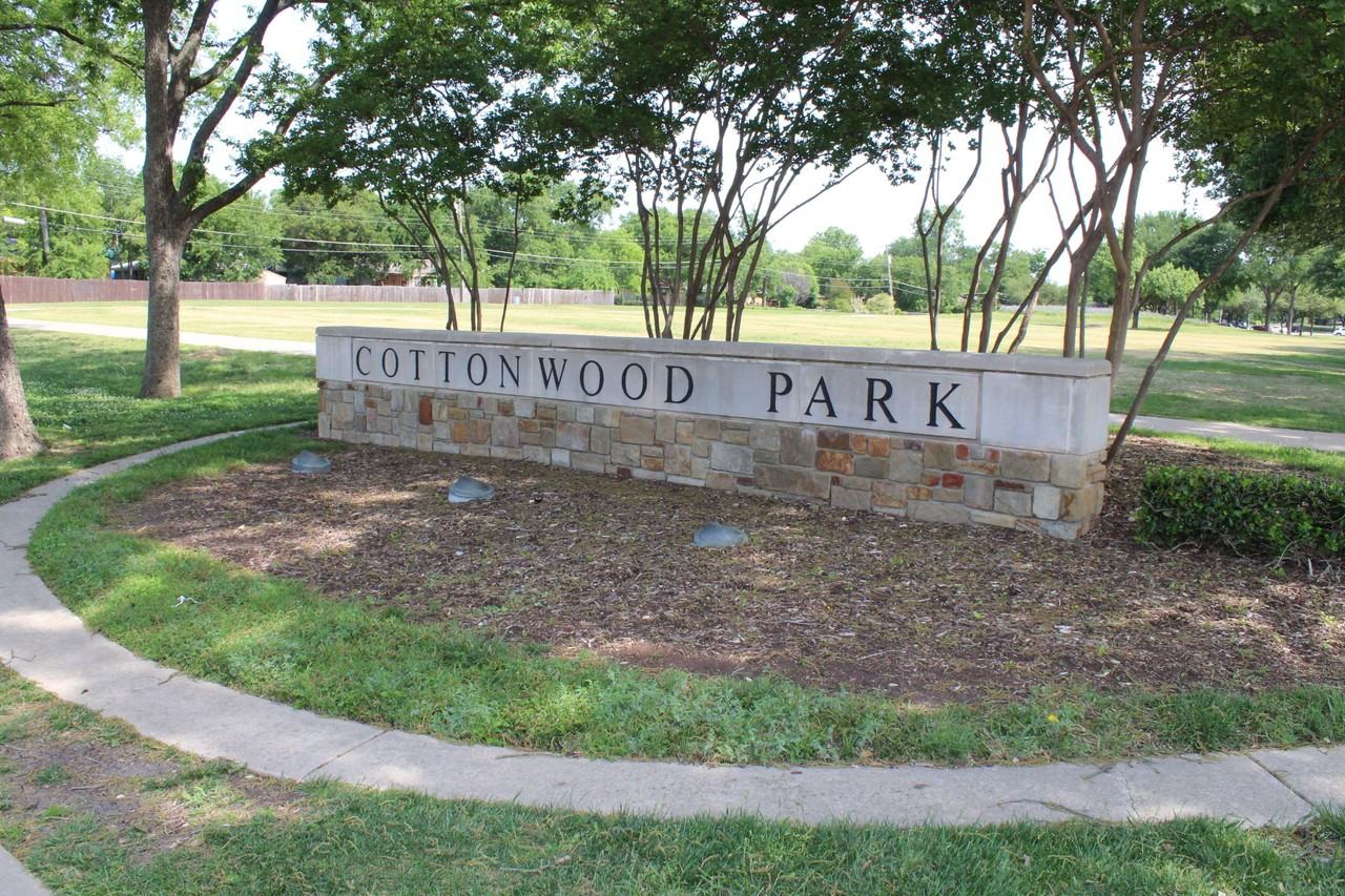 Dover Dr - Photo 4 of 16