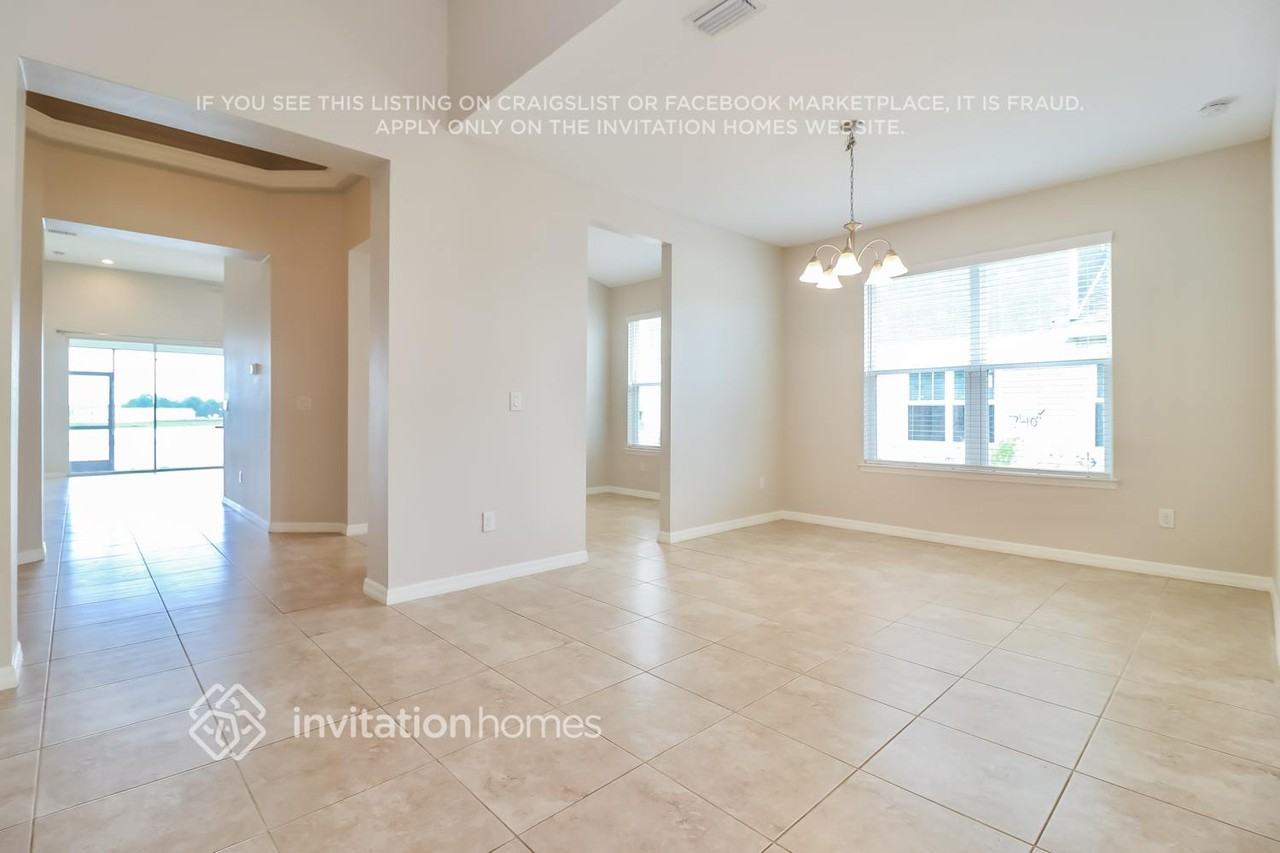 34196 Astoria Cir - Photo 4 of 18