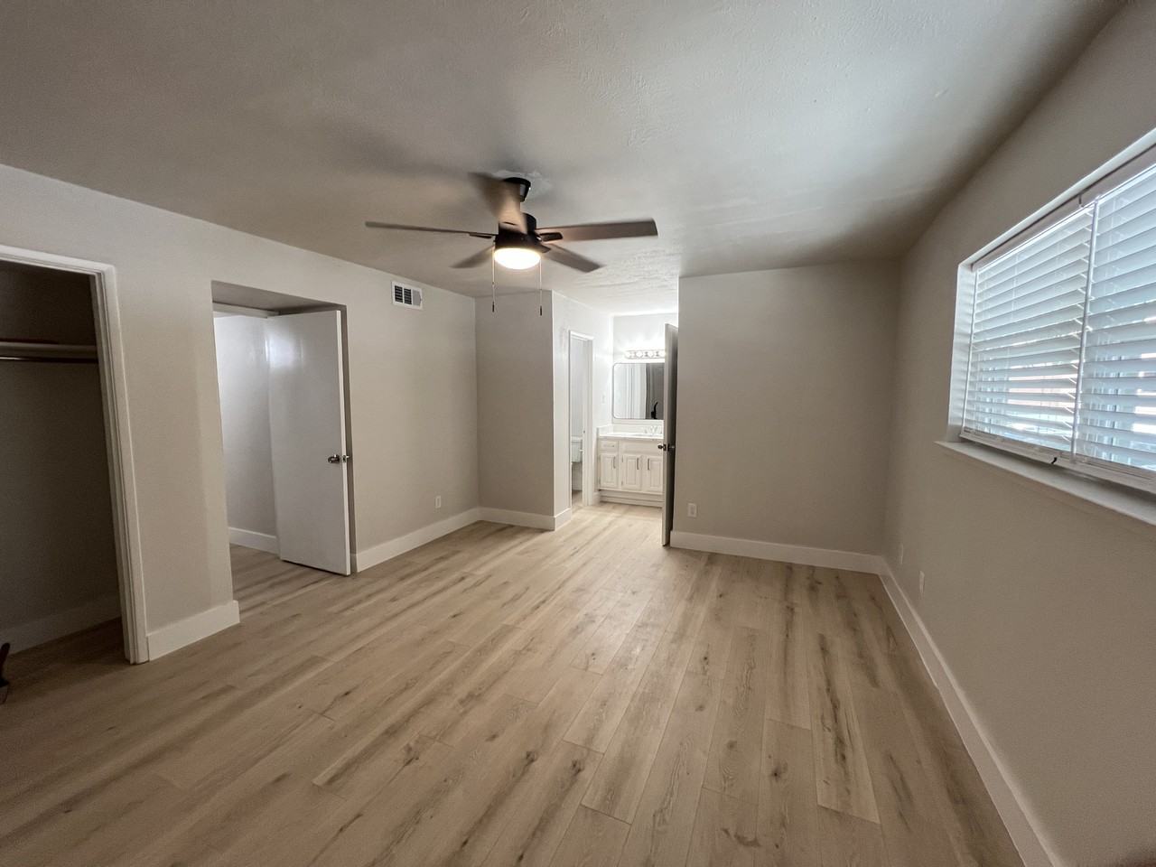 8095 Meadow Rd #236 - Photo 4 of 8