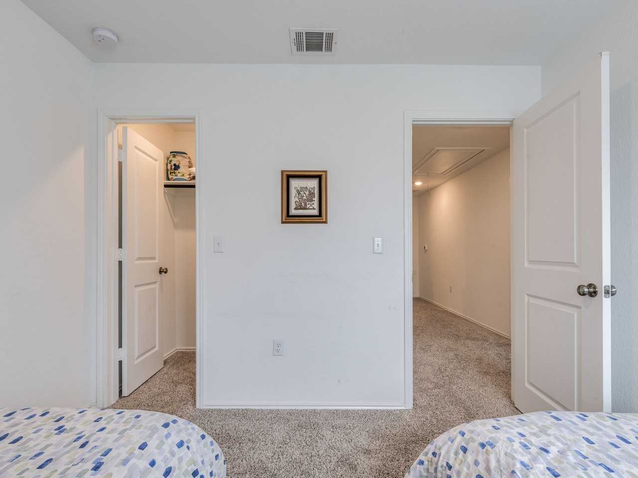 7117 Dancing Wind Ln - Photo 3 of 27