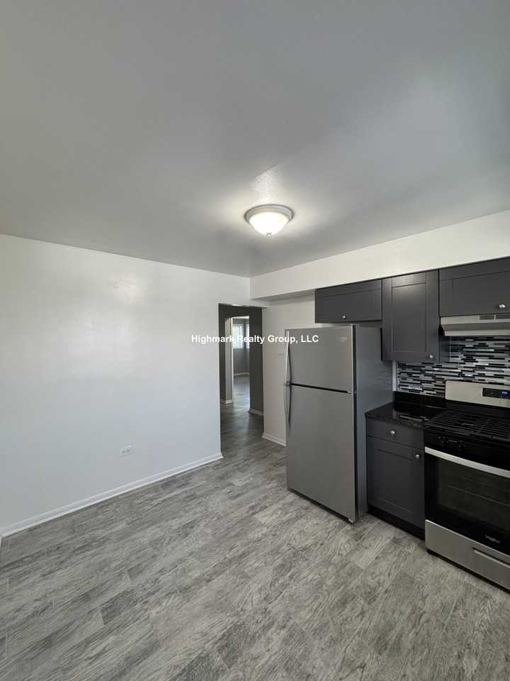 1312 Carol St #1OA - Photo 5 of 13