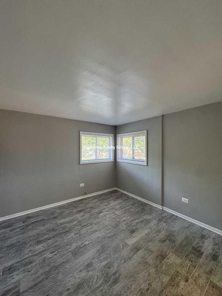 1312 Carol St #1OA - Photo 7 of 13