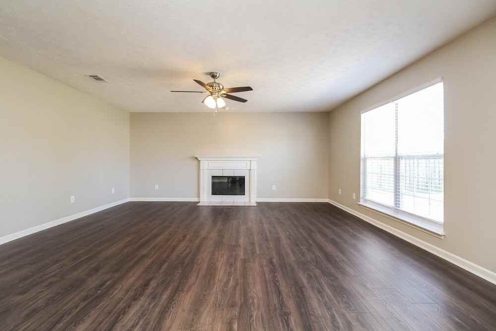 2215 New Port Dr - Photo 5 of 17