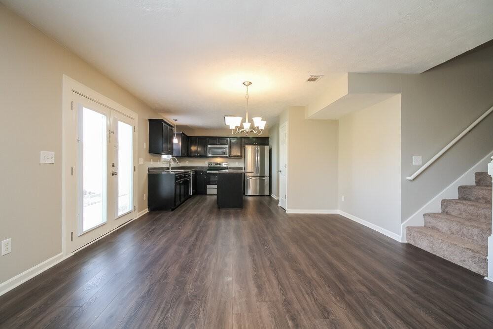 2215 New Port Dr - Photo 6 of 17