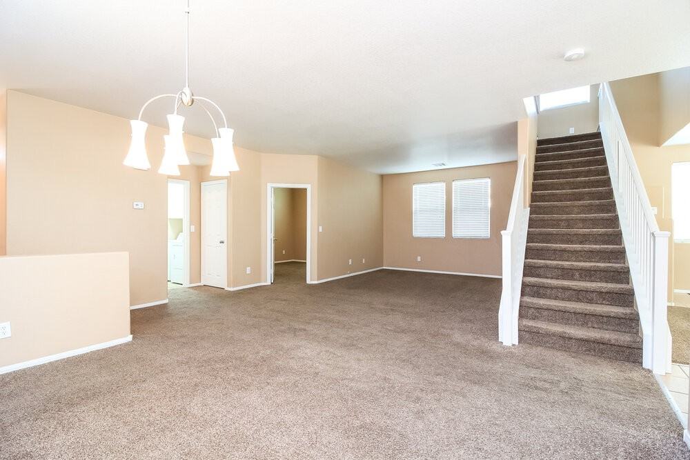 3740 Dustin Lee St - Photo 4 of 15