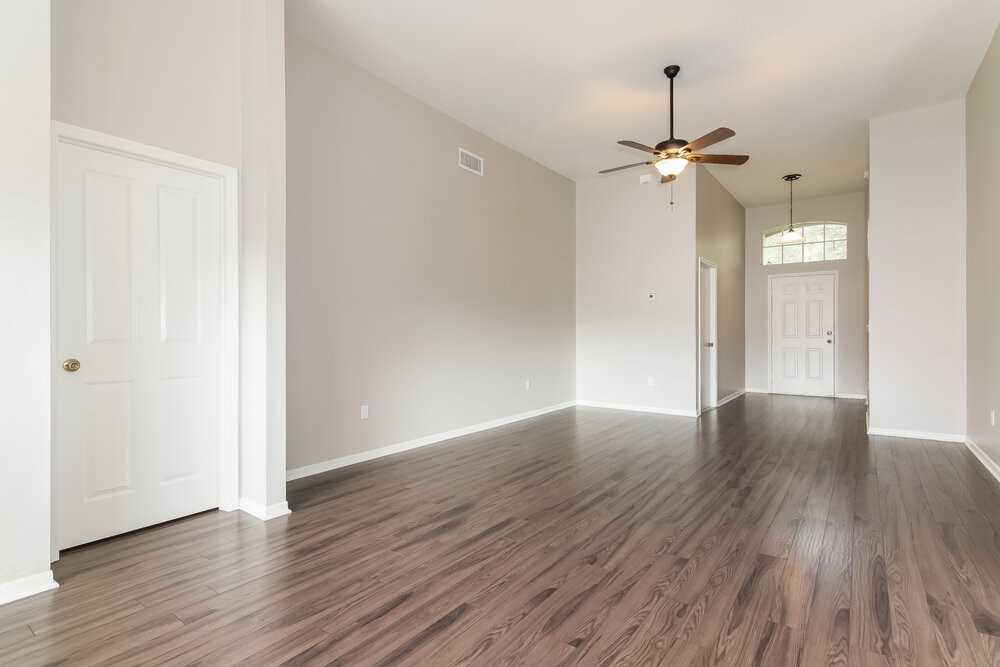 1748 Kirtley Dr - Photo 2 of 15