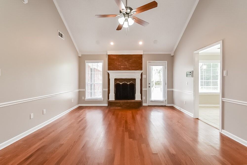 4401 Okeechobee Dr - Photo 3 of 16