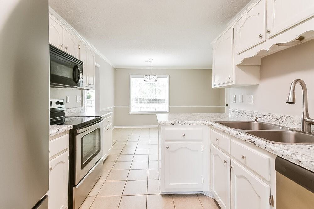 4401 Okeechobee Dr - Photo 7 of 16