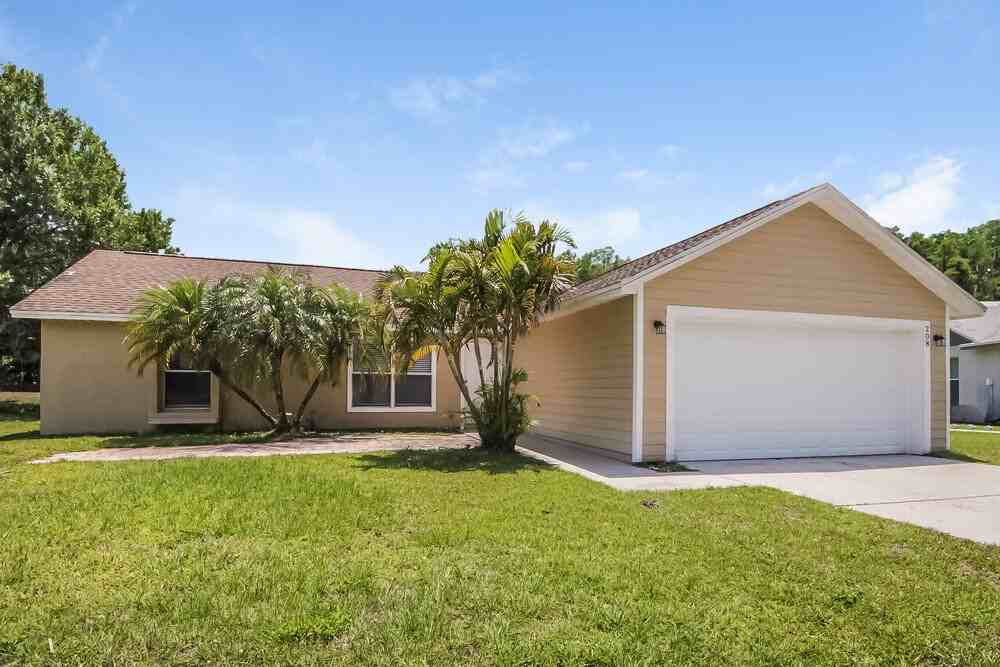 208 Red Maple Dr - Photo 3 of 16