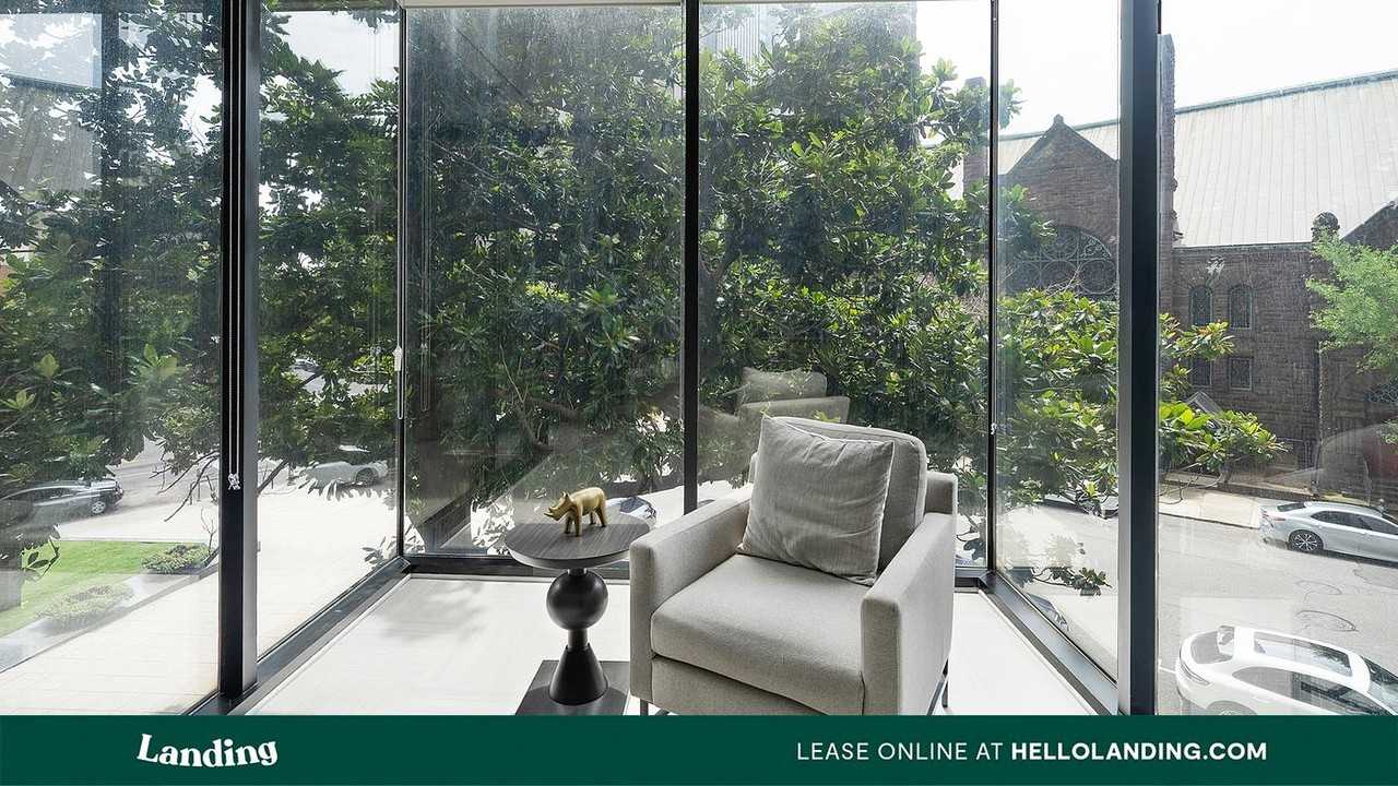 The 600 - Photo 3 of 50