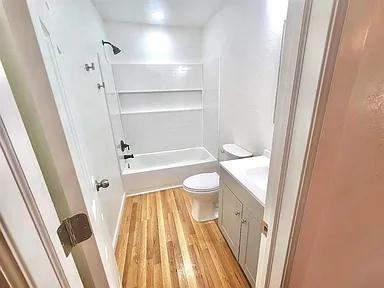 620 W Jackson St - Photo 2 of 4