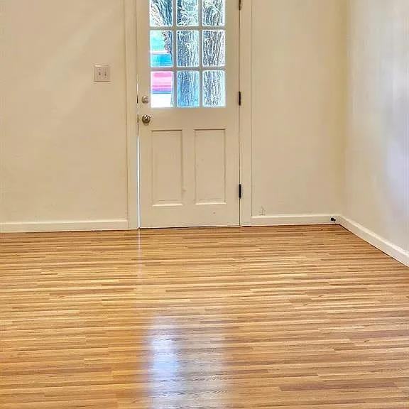 620 W Jackson St - Photo 3 of 4