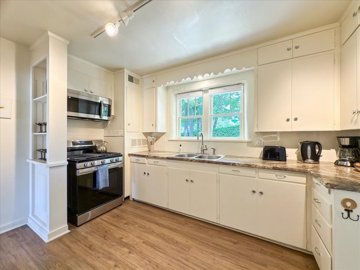 419 Orchard Dr #NA - Photo 2 of 26