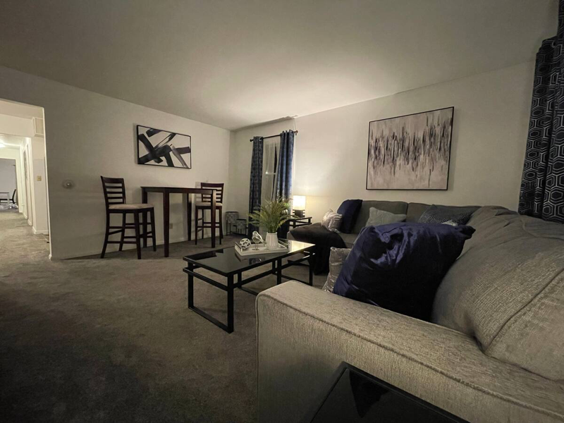 1719 20th St #3 - Photo 3 of 12