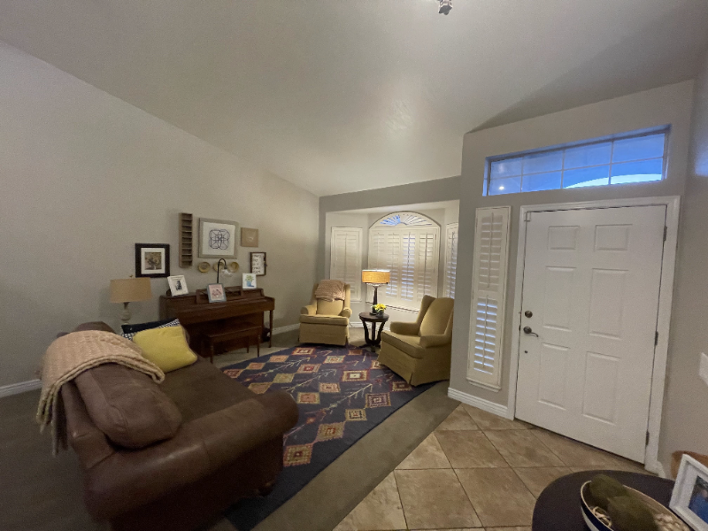 2854 E Fairfield St - Photo 3 of 16