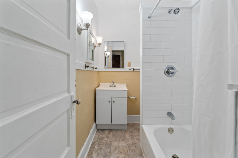 226 Court St #10 - Photo 4 of 8