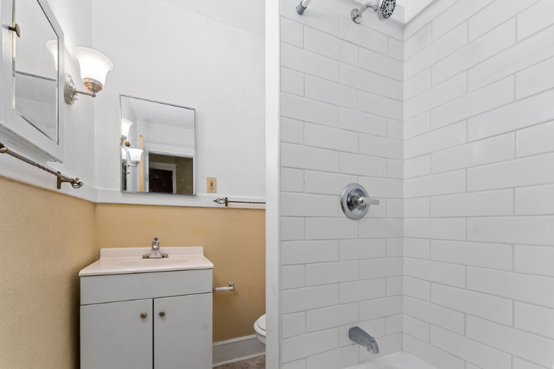 226 Court St #10 - Photo 5 of 8