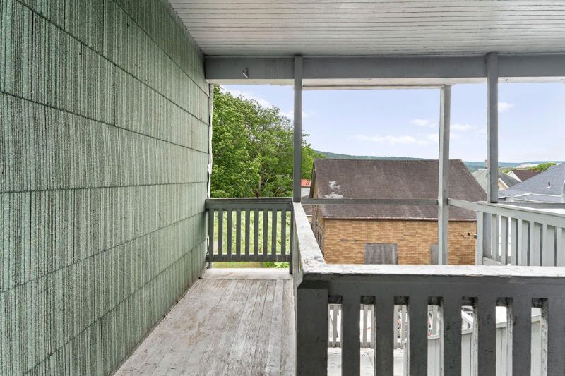 226 Court St #10 - Photo 6 of 8