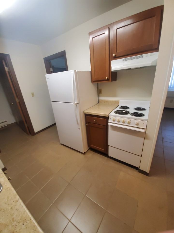 1705 La Crescent St #130 - Photo 5 of 14