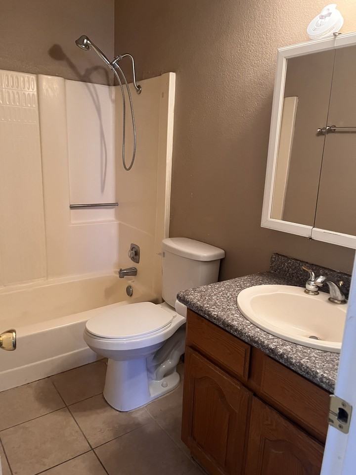 1367 Pattee Cir #C - Photo 2 of 11