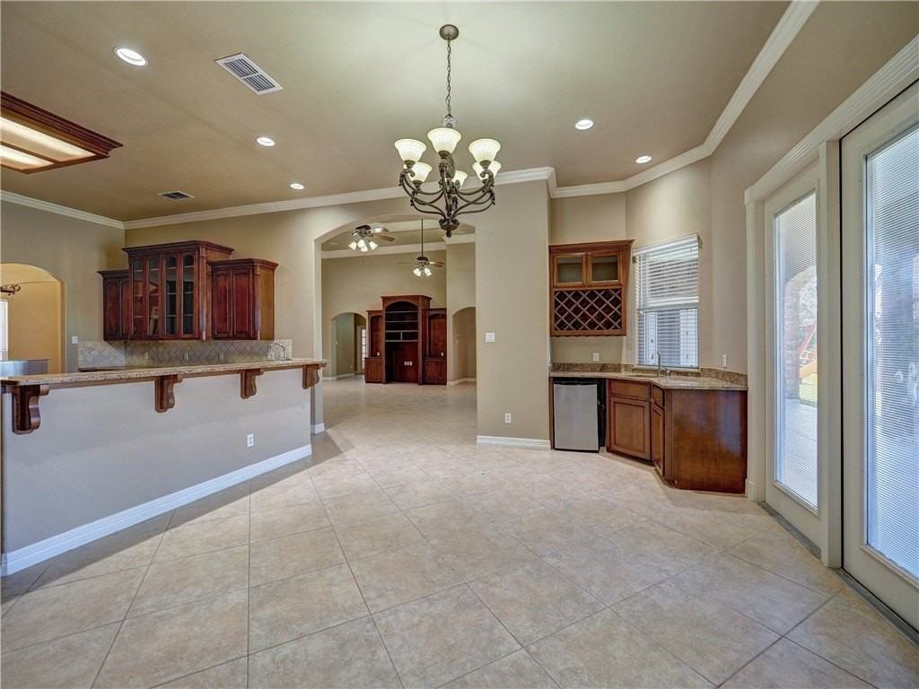 11 West Bar-Le-Doc Drive - Photo 4 of 40