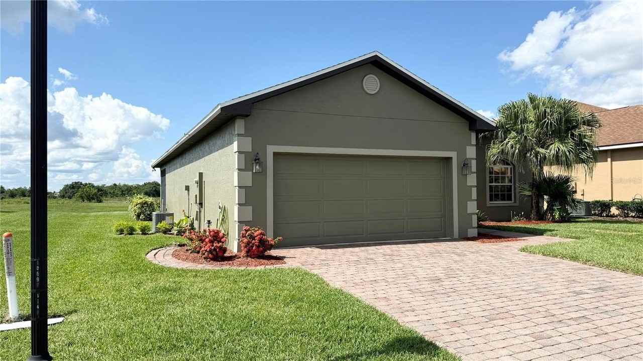 5432 Hogan Ln - Photo 3 of 30