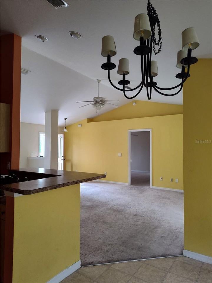 10311 Sw 54th Ct - Photo 7 of 20