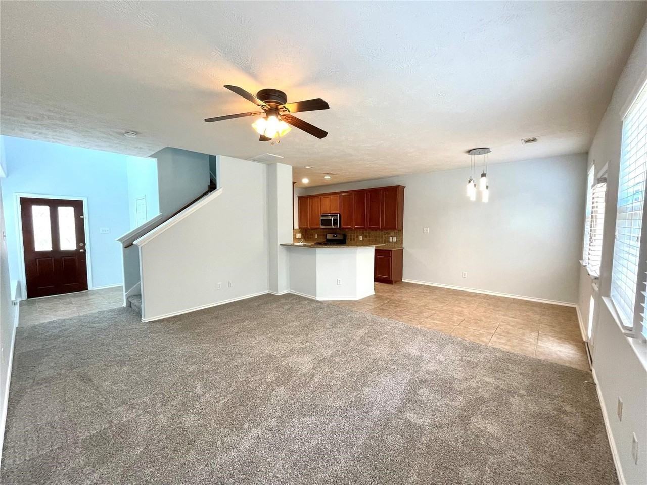 7 Whitekirk Pl - Photo 2 of 8