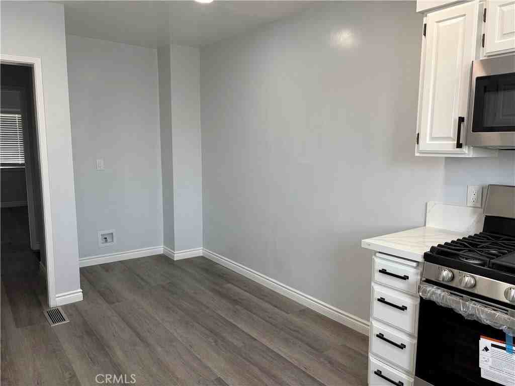 221 N 18th St - Photo 6 of 13