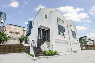 1123 W 17th St - Photo 1 of 1